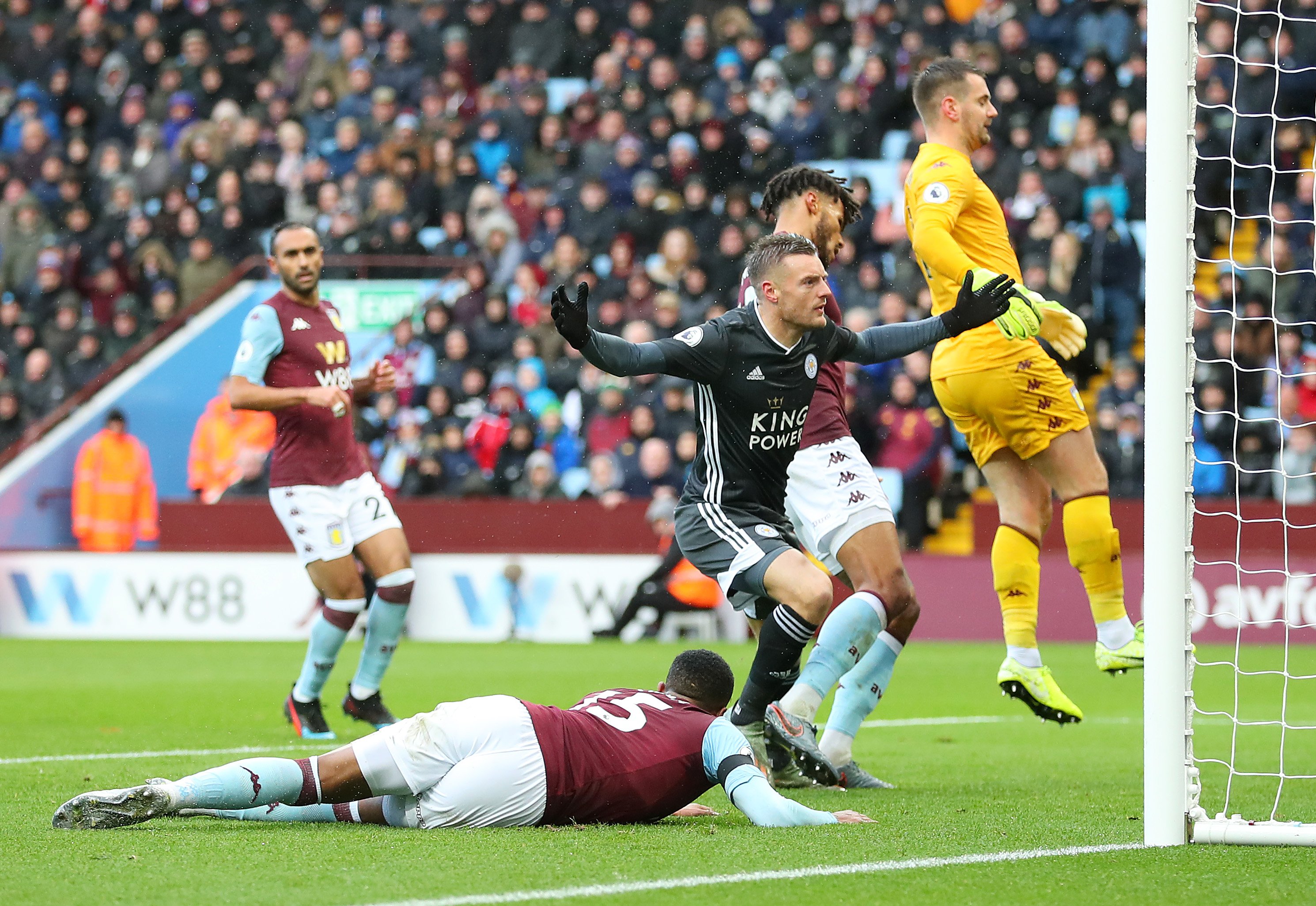 员出现在赛 员出现在赛